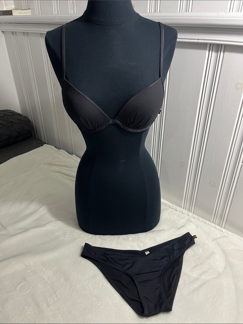 Women’s Black Underwire Bra and Bikini Brief Set *read description*